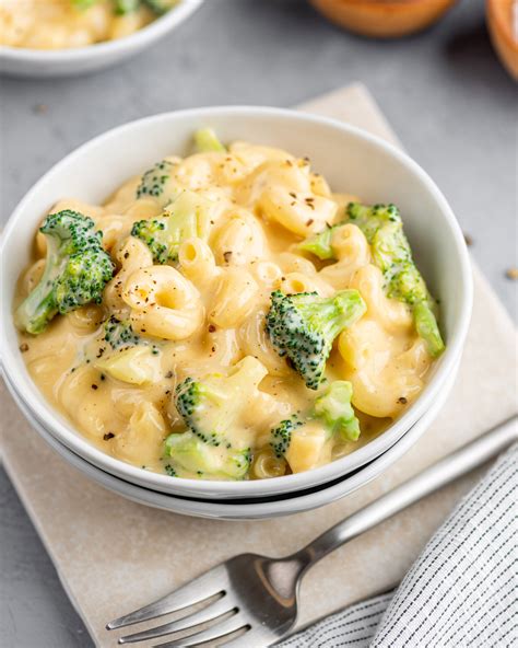 Broccoli Mac and Cheese | Gimme Delicious