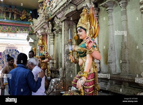 Sri Veeramakaliamman Temple, Singapore Stock Photo - Alamy