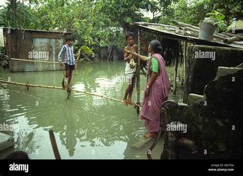 Bangladesh Floods Stock Photos & Bangladesh Floods Stock Images - Alamy