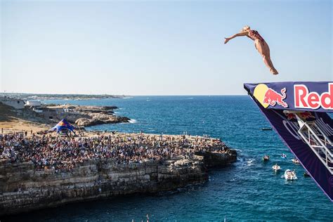 What is Red Bull Cliff Diving