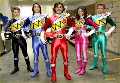 Power Rangers Dino Charge Episode 1 Review - What's A Geek