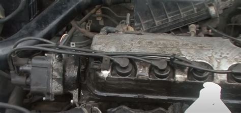 How To Clean Oil Leak on Engine - Cleanstuffeasy