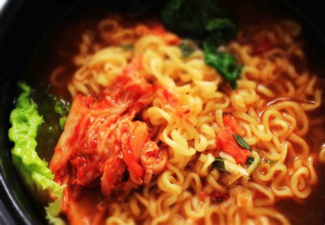 15-Minute Spicy Kimchi Noodle Soup - PrepRecipe