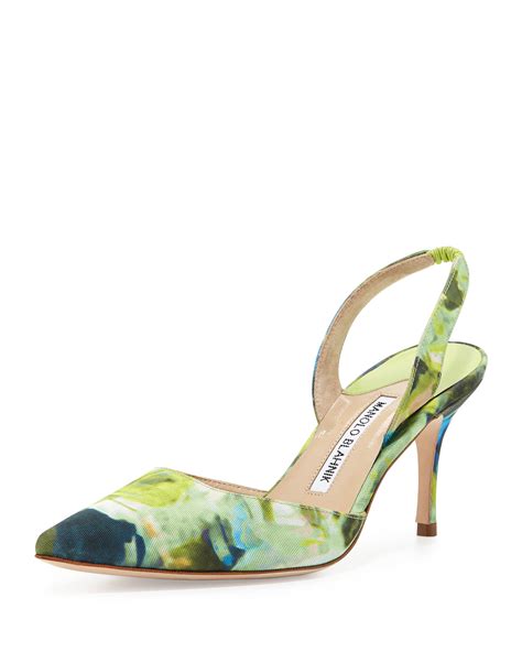 Manolo blahnik Carolyne Abstract-Print Pumps in Green | Lyst