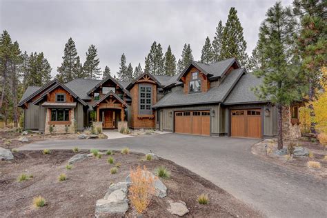 Stunning Mountain Craftsman Retreat with Two Master Suites and Bunk Room - 54235HU ...