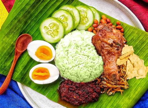 Nasi Lemak Pandan Daun Pisang Cputeh (Bangi Square) menu and delivery ...