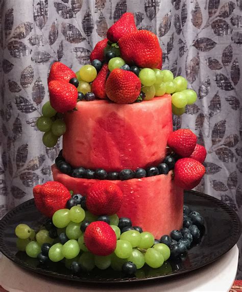 Watermelon cake | How sweet eats, Watermelon cake, Desserts