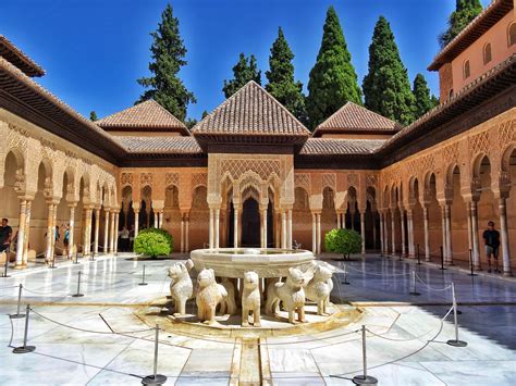 Visit the Alhambra, jewel of Granada - WORLD WANDERISTA