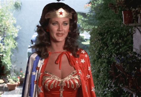 Lynda Carter as Wonder Woman | Wonder woman pictures, Lynda carter ...