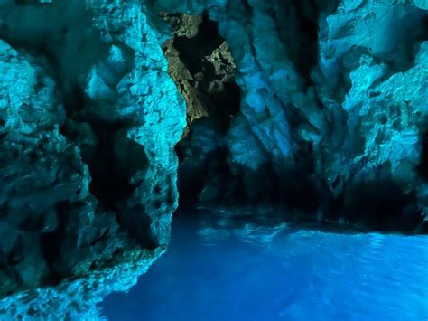 20+ Blue Grotto Croatia Stock Photos, Pictures & Royalty-Free Images - iStock