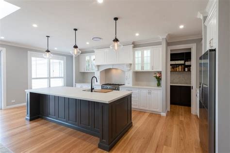 Two-Toned Kitchens - Custom Made in Sydney | Harrington Kitchens