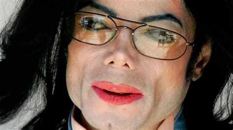 Grunge.com - Surprising Details Found In Michael Jackson's Autopsy Report