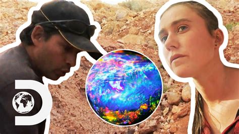 Rookie Mining Team Find Land Potentially Rich In Black Opal On First Dig! | Outback Opal Hunters ...