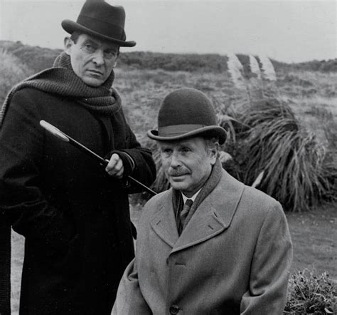 Edward Hardwicke, Watson on Sherlock Holmes Series, Dies at 78 - The New York Times