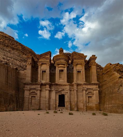 Ad Deir VIII stock photo. Image of monument, jordan - 153097730