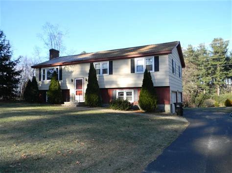 Hudson NH house for sale 19 Winnhaven Dr Hudson NH 03051 | Southern NH Houses for Sale | Harmony ...