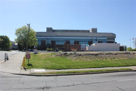 Greensboro Coliseum, Greensboro, NC | Nicolas Henderson | Flickr