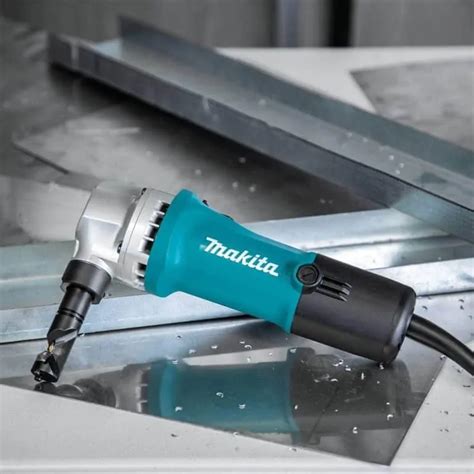 14 Best Nibbler Tools In (2024): 5 Types For Cutting Metal