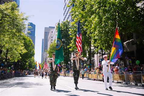 Photos: Seattle celebrates at 2016 Pride Parade | Seattle Refined