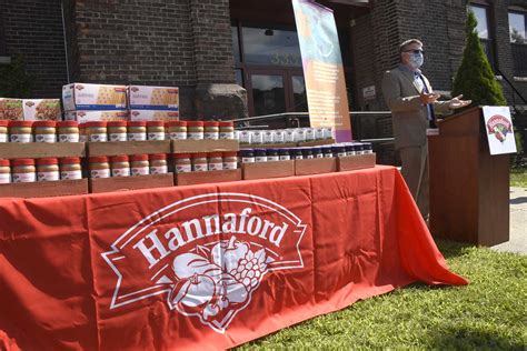 Hannaford plans supermarket in Brunswick