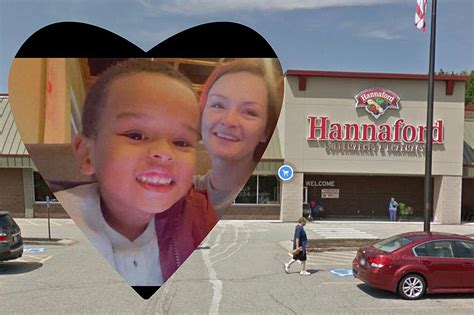 Maine Community Helps a Mom at Hannaford During Tough Moment