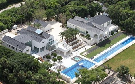 The 10 Most Amazing Homes Owned by Golf Players