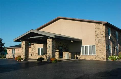 Munising MI Hotels - Shop Munising