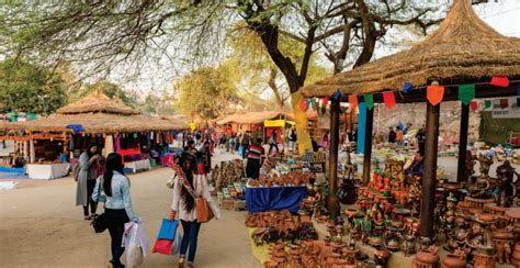 Surajkund Crafts Mela Faridabad 2023 : Timings, Tickets Booking - Delhi ...