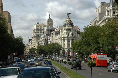 Curiosidades de la calle Alcalá de Madrid: de cañada real a pósito