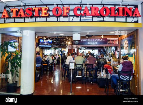 Charlotte north carolina restaurant restaurants hi-res stock photography and images - Alamy