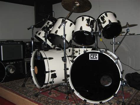 Lars Ulrich Kit Rollcall (Pics inside) - Page 14 - MISCELLANEOUS ...