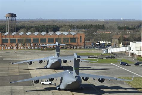 Travis AFB, Joint Base Lewis-McChord C-17 aircraft land at RAF Mildenhall > Royal Air Force ...