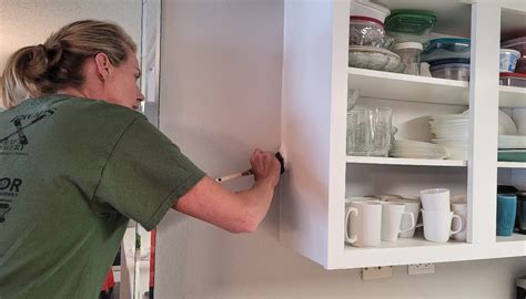 Liquid Sandpaper Might Just be the Key to Repainting Kitchen Cabinets - Dengarden