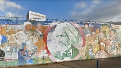 23 Belfast Murals Worth Visiting (With Map)