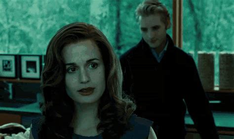 Esme Cullen Twilight GIF - EsmeCullen Twilight ElizabethReaser ...