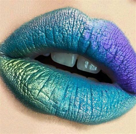 Mermaid lips 🐚 created by MAC Artist @juliabize_makeup in Moscow 🇷🇺 Created using Lipstick in ...