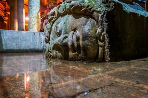 Premium Photo | Medusa, basilica cistern istanbul