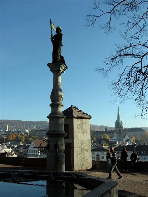 Lindenhof fountain | cene w.k. | Flickr