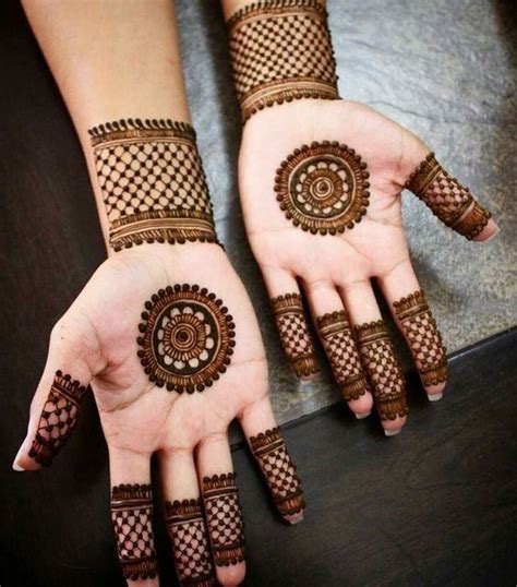 Chic Arabic Mehndi Design for Front Hands - Front Hand Arabic Mehndi ...