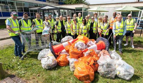 Staff and councillors clean up to kick-off Harlow’s Big Spring Clean ...