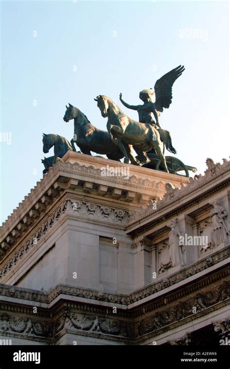 chariot horse statue Stock Photo - Alamy