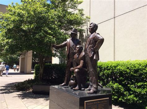 Statue of Bear Bryant and Shug Jordan out front of the Alabama Sports ...