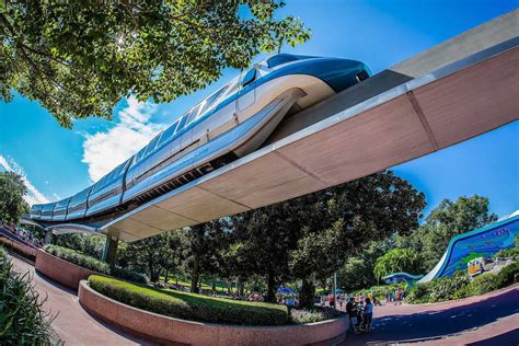 11 Things We Love About Walt Disney World’s Monorail • DisneyTips.com