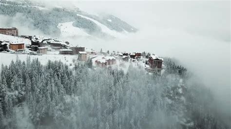 Courchevel Images – Browse 4,390 Stock Photos, Vectors, and Video ...