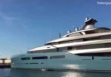 Tottenham Owners Yacht / Inside Tottenham Billionaire Owner Joe Lewis 113m Superyacht With Full ...