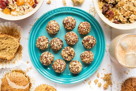 How to make two ingredient date granola energy balls