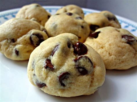 The Cooking Actress: Chocolate Chip Cookie Dough Balls