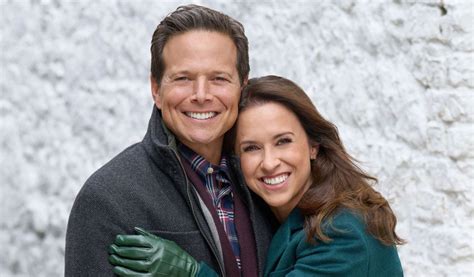 A Merry Scottish Christmas Cast: Lacey Chabert Scott Wolf Hallmark ...