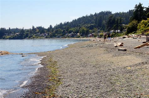 Victoria Daily Photo: Beaches 1 - Cordova Bay