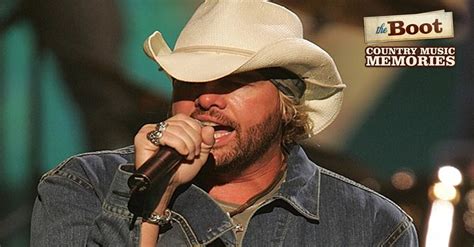 Country Music Memories: Toby Keith Hits No. 1 With 'Whiskey Girl'